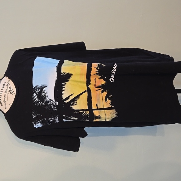 Printed Old Navy Tee - Picture 1 of 5